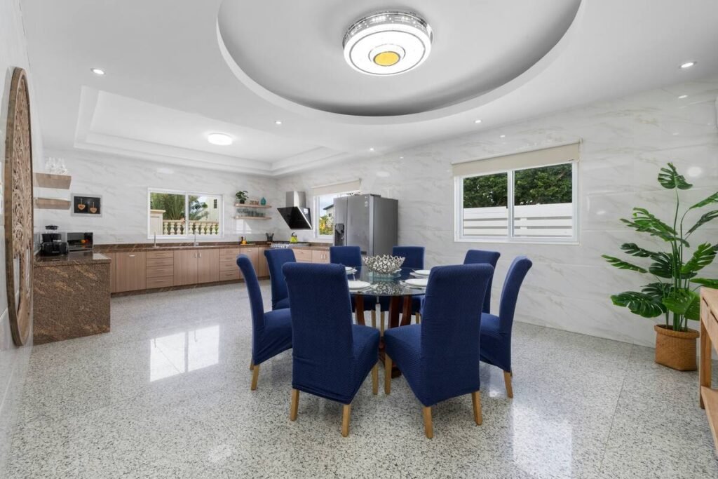 E2217aaa 98fc 49f4 A34c 5958c50909e8 1024x683